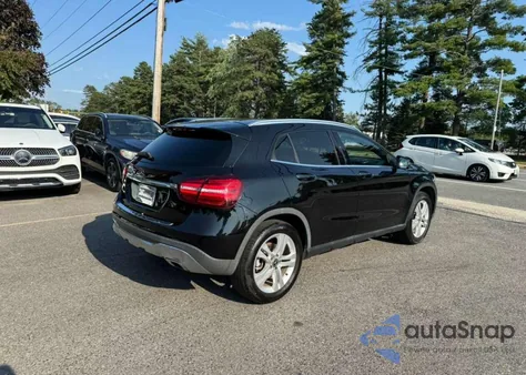 2020 Mercedes-Benz Gla 250 z USA, uszkodzony, nr VIN WDCTG4EB8LU028355